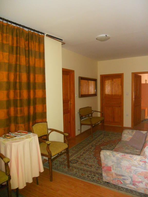 Hejo Apartman Miskolc Exteriör bild